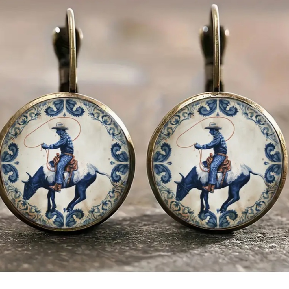 NEW! Cowboy vintage style Earrings